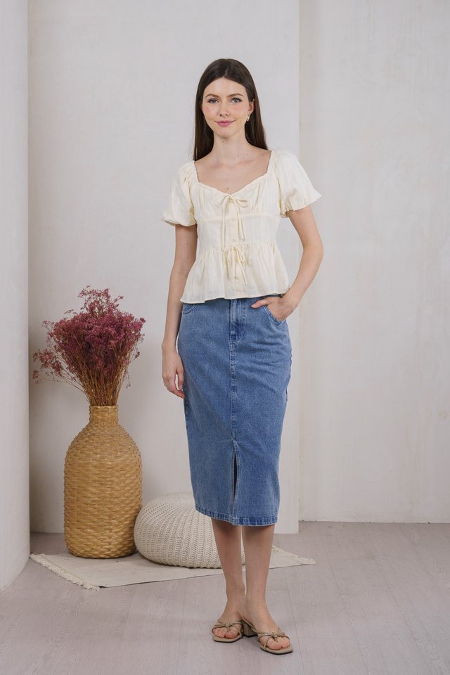 Believe Broidery Button Ribbon Top In Butter