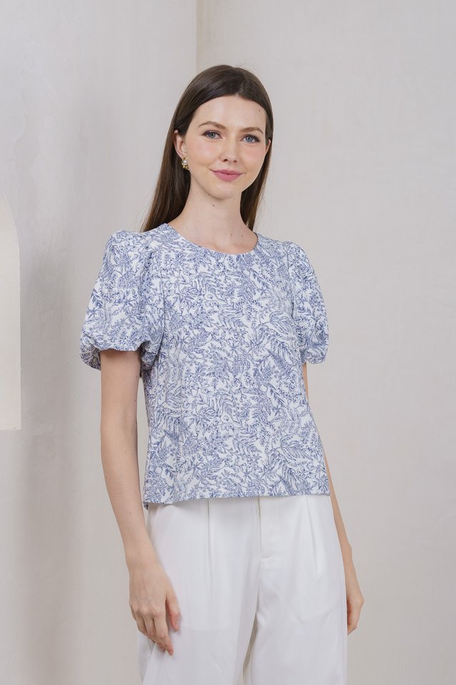 Meadow Prints Puff Sleeves Top In Navy