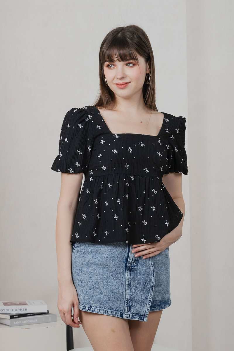 Flair Ribbon Prints Babydoll Top In Black (XS)