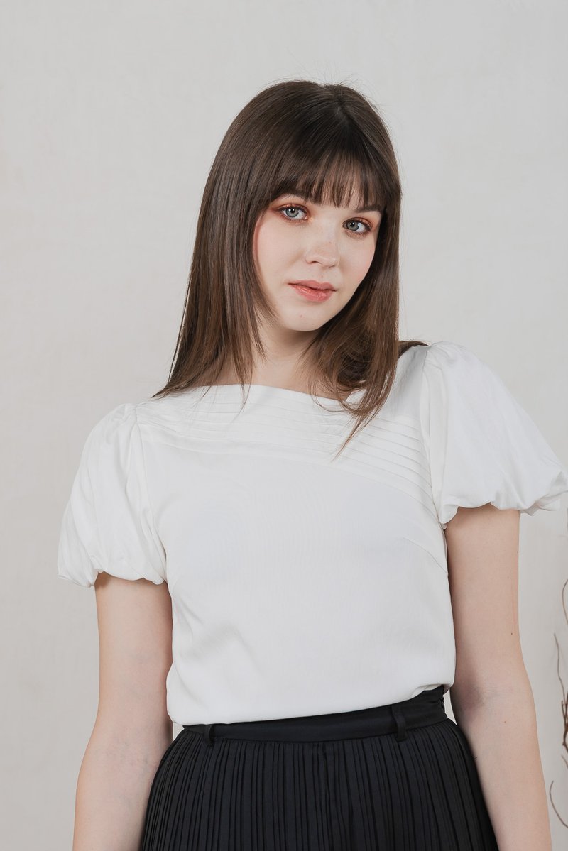 Polaris Pintuck Puff Sleeves Top In White