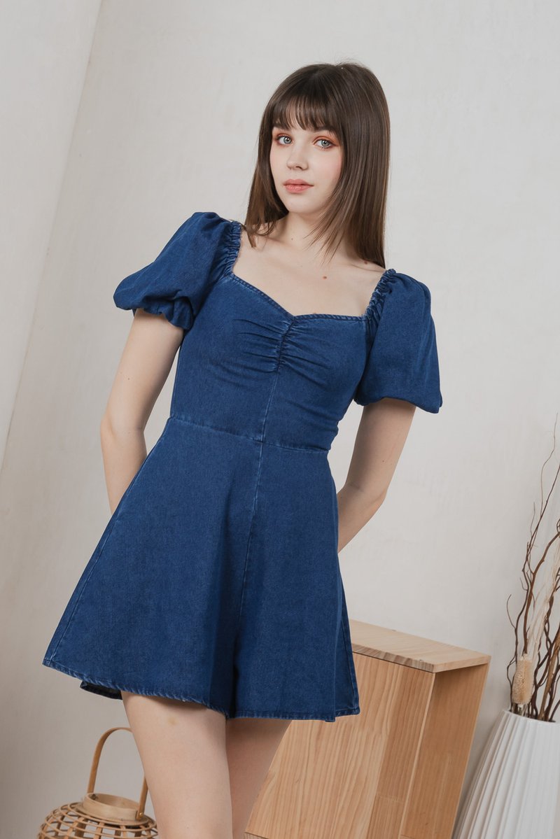 Moon Denim Sweetheart Romper In Dark Wash (XS)