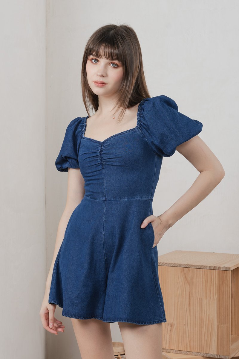 Moon Denim Sweetheart Romper In Dark Wash (XS)