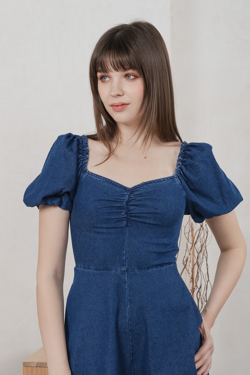 Moon Denim Sweetheart Romper In Dark Wash (XS)