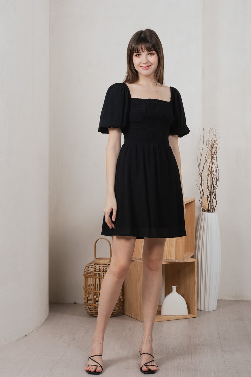 Dewdrop Textured Smocked Dress In Black (XS)