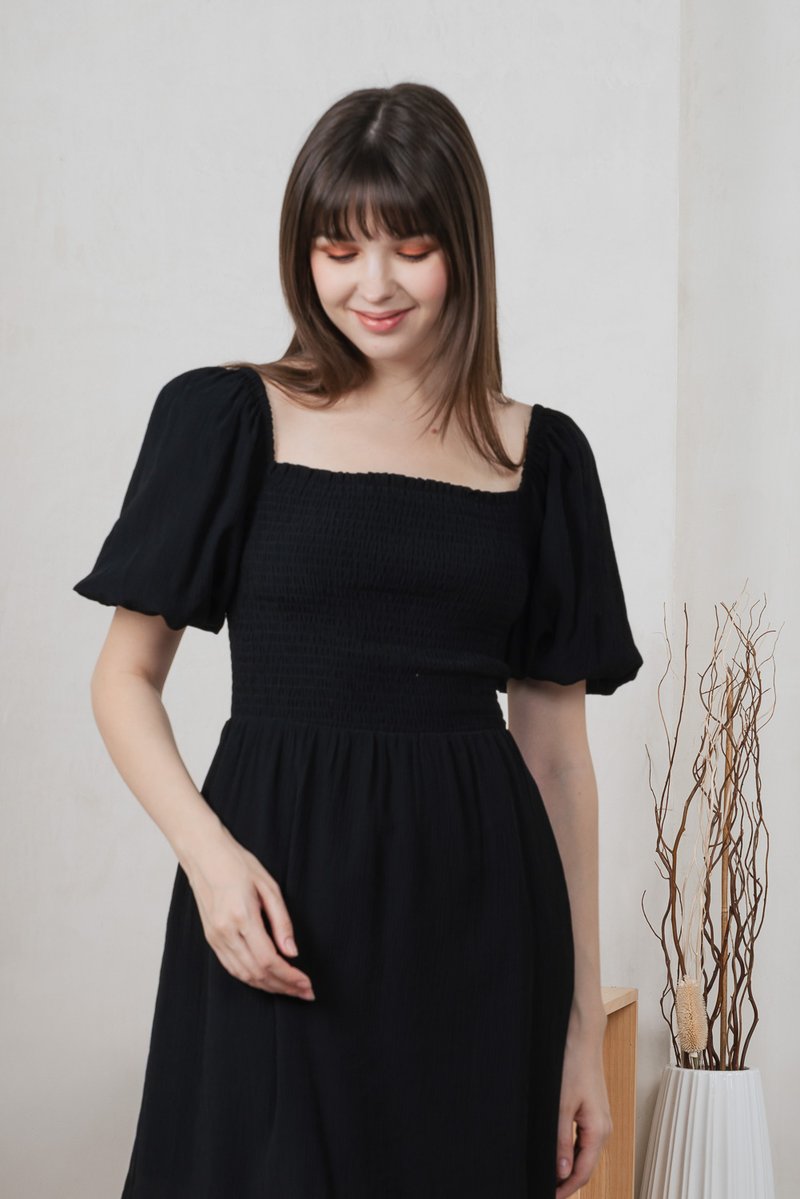 Dewdrop Textured Smocked Dress In Black (XS)