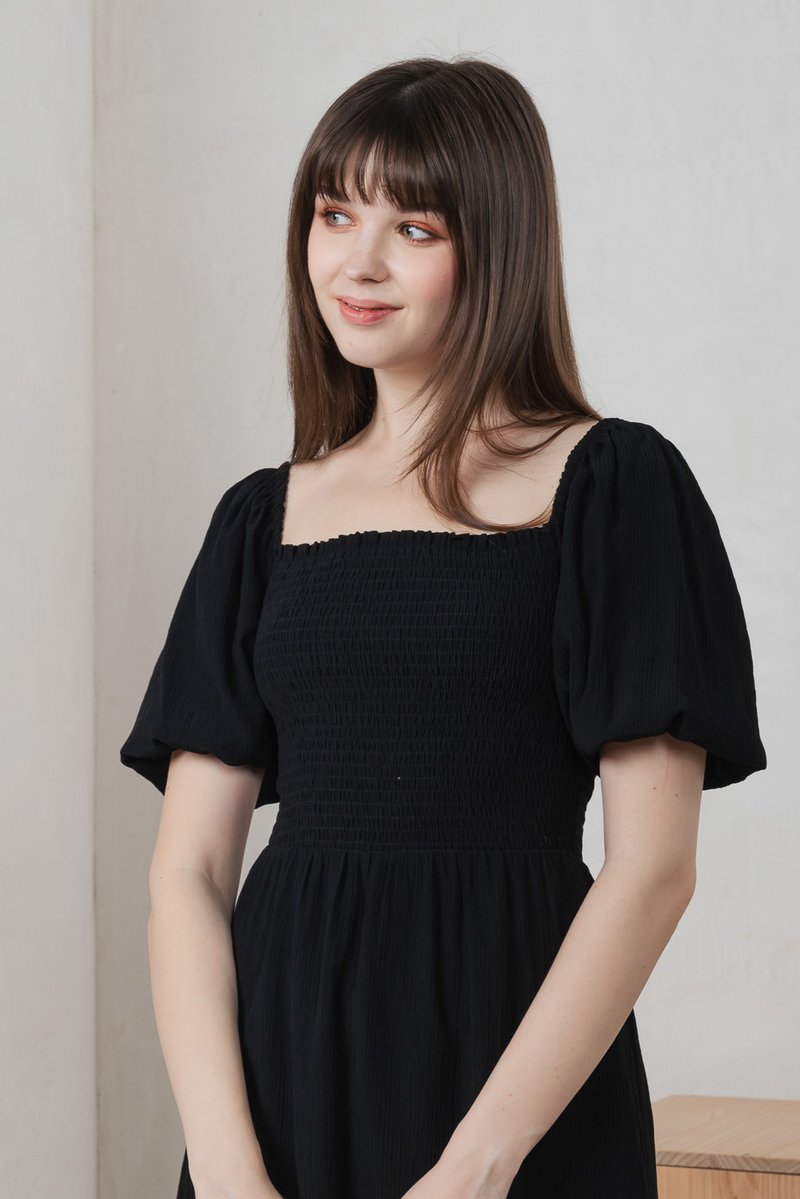 Dewdrop Textured Smocked Dress In Black (XS)