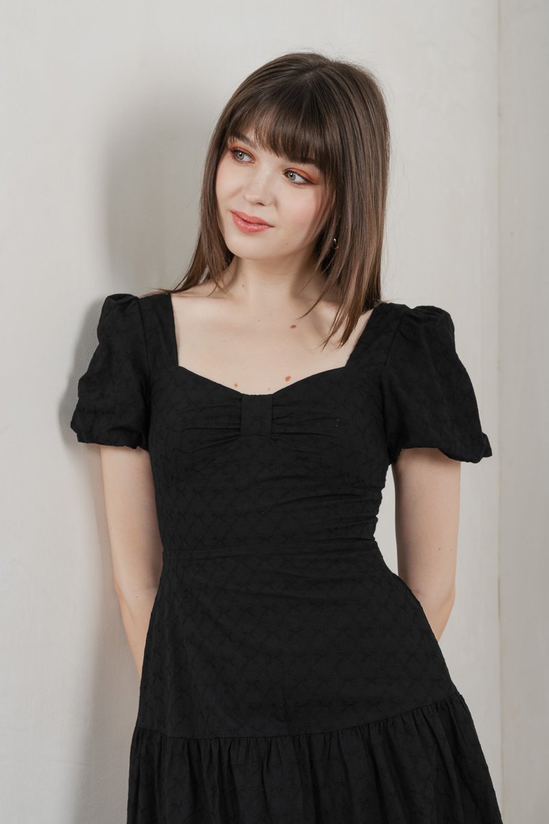 Bambi Ribbon Embroidery Tiered Midi Dress In Black (XS)