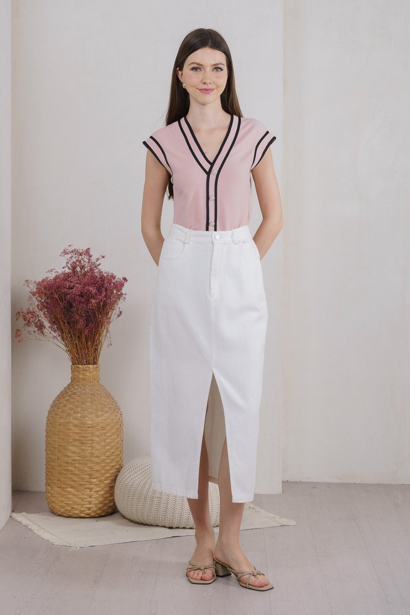 Rosalee Floral Button Ribbed Top In Dusty Pink
