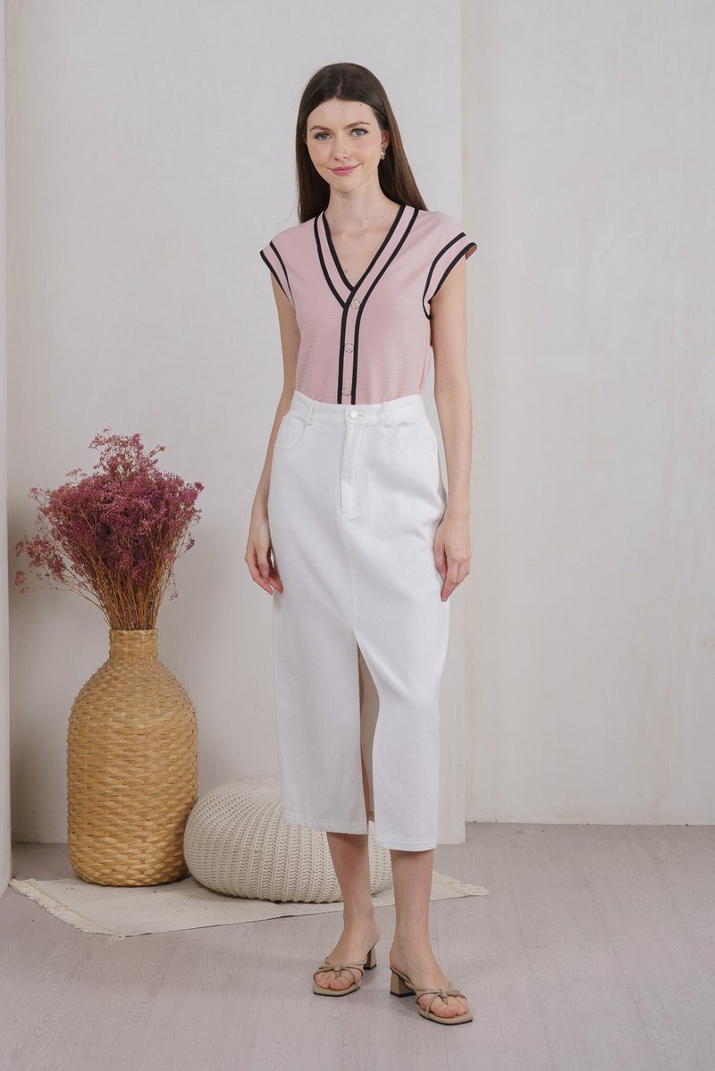 Rosalee Floral Button Ribbed Top In Dusty Pink