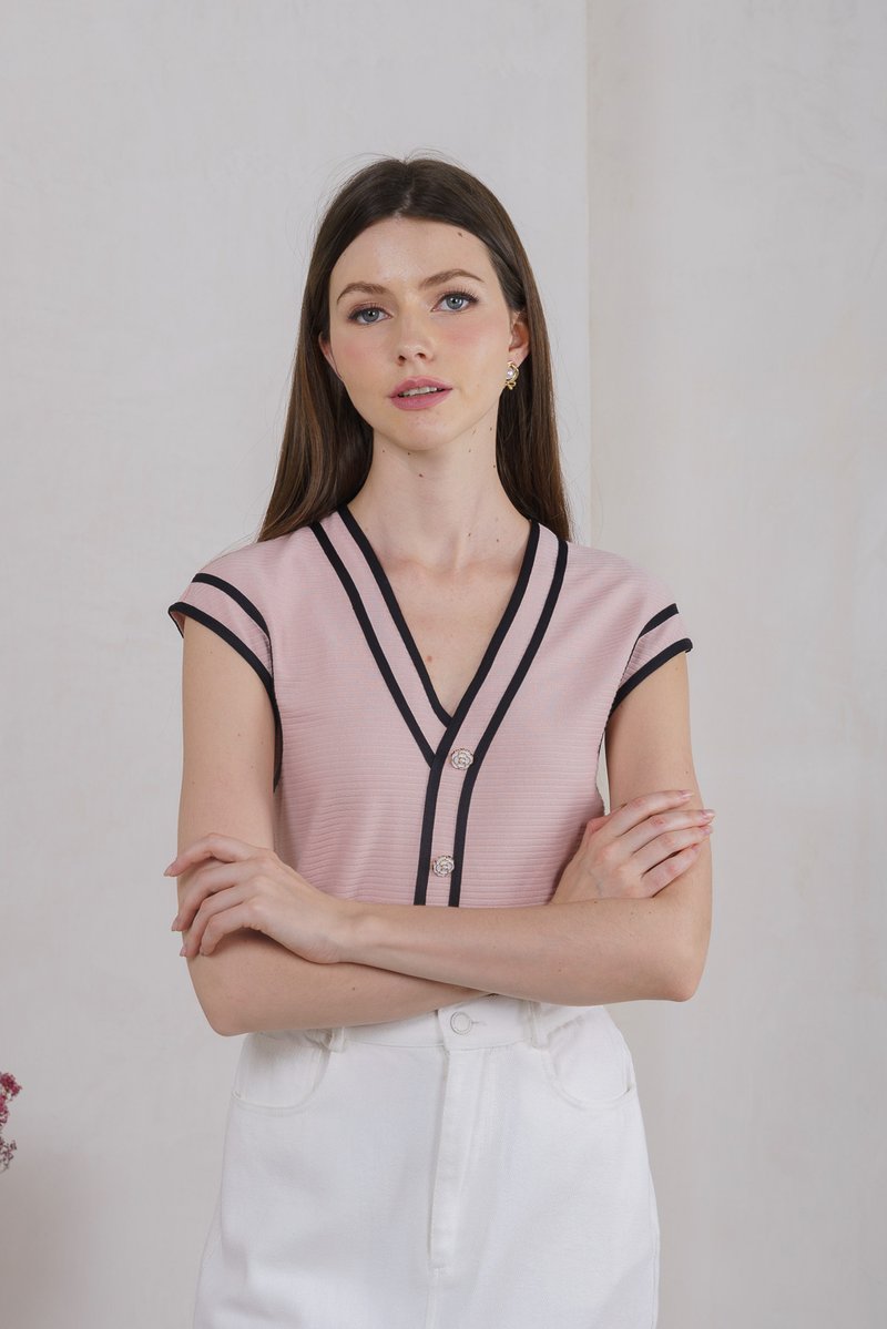 Rosalee Floral Button Ribbed Top In Dusty Pink