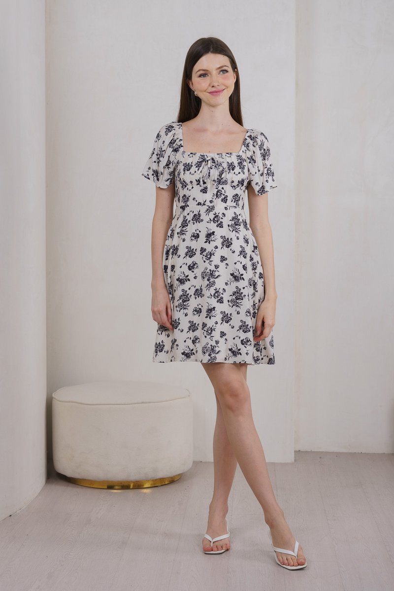 Frost Floral Ruched Ribbon Dress In Cream (XS)