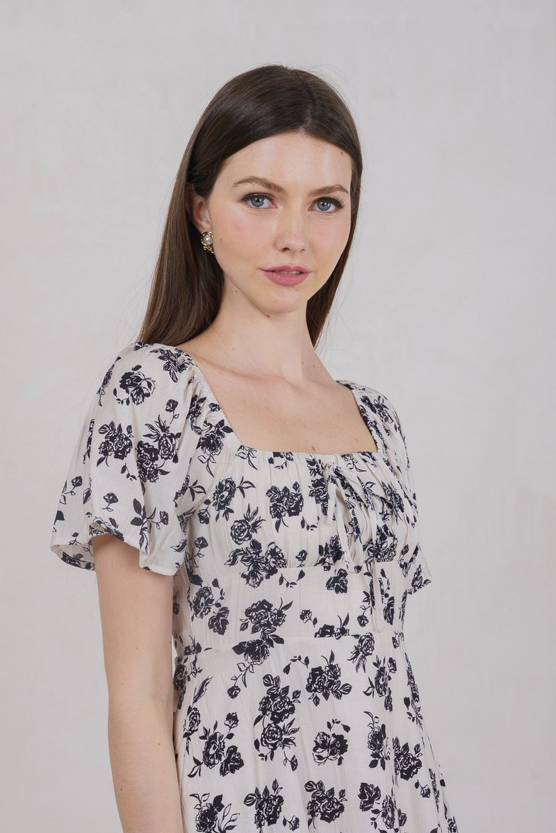 Frost Floral Ruched Ribbon Dress In Cream (XS)