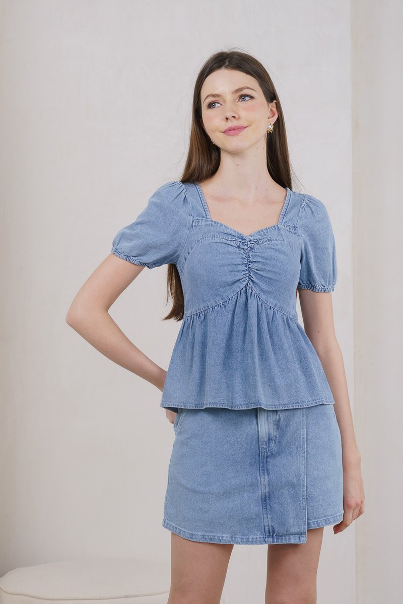 Terra Denim Sweetheart Top In Light Wash