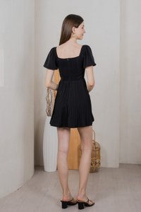 Poise Sweetheart Pleated Dress Romper In Black