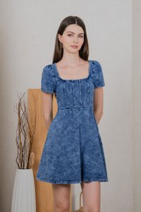 Glint Denim Panelled Dress in Acid Wash (XS)