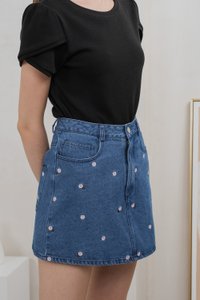 Lotus Denim Embroidered Skort In Dark Wash (XS)