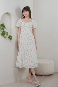 Julie Floral Eyelet Sweetheart Midi Dress In White (XS)