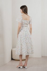 Julie Floral Eyelet Sweetheart Midi Dress In White (XS)