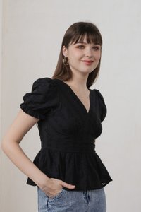 Everest Eyelet Broderie Empire Top In Black (XS)