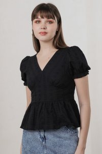 Everest Eyelet Broderie Empire Top In Black (XS)