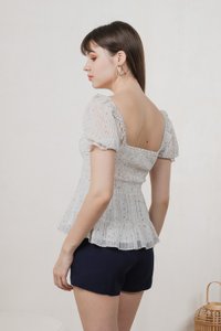 Selune Prints Smocked Top In White (XS)
