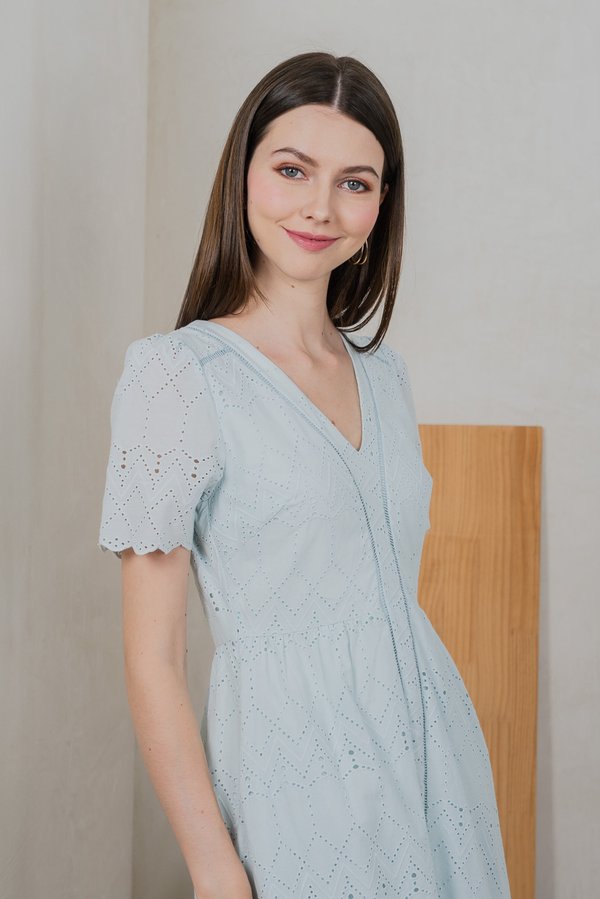 Lindsay Eyelet V Neck Midi Dress In Tiffany Blue (XS)