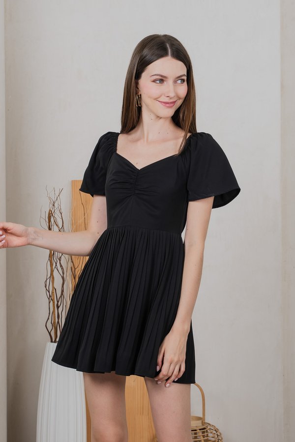 Poise Sweetheart Pleated Dress Romper In Black