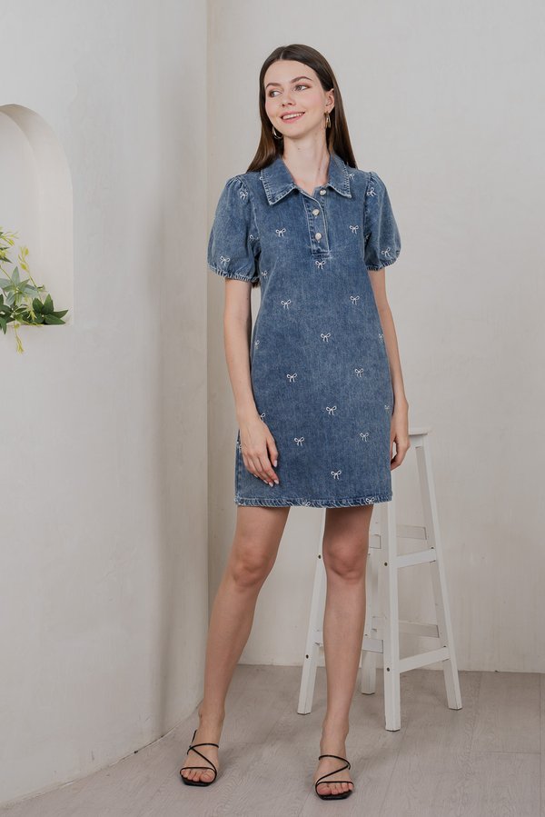 Spectra Denim Ribbon Shirt Dress in Mid Wash (XS)