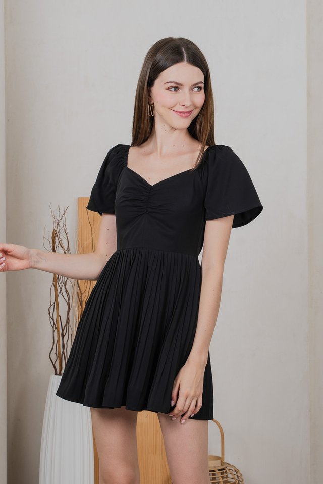 Poise Sweetheart Pleated Dress Romper In Black