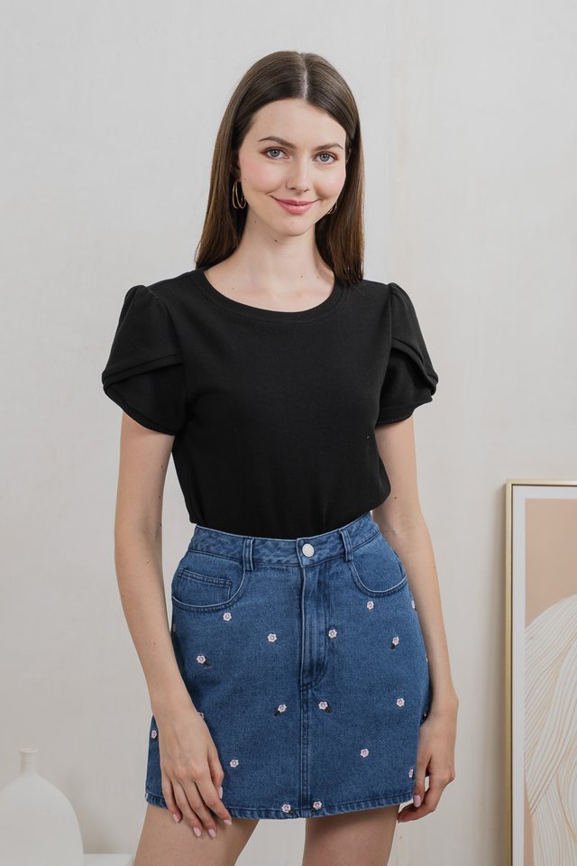 Lotus Denim Embroidered Skort In Dark Wash