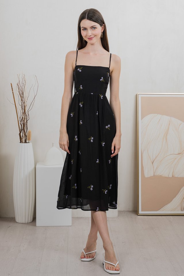 Cyra Floral Textured Camisole Midi Dress In Black