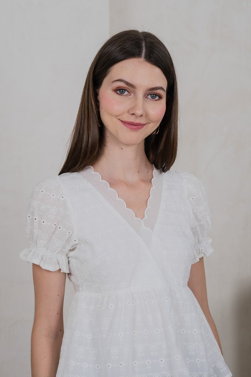 Elowyn Eyelet Babydoll Top In White