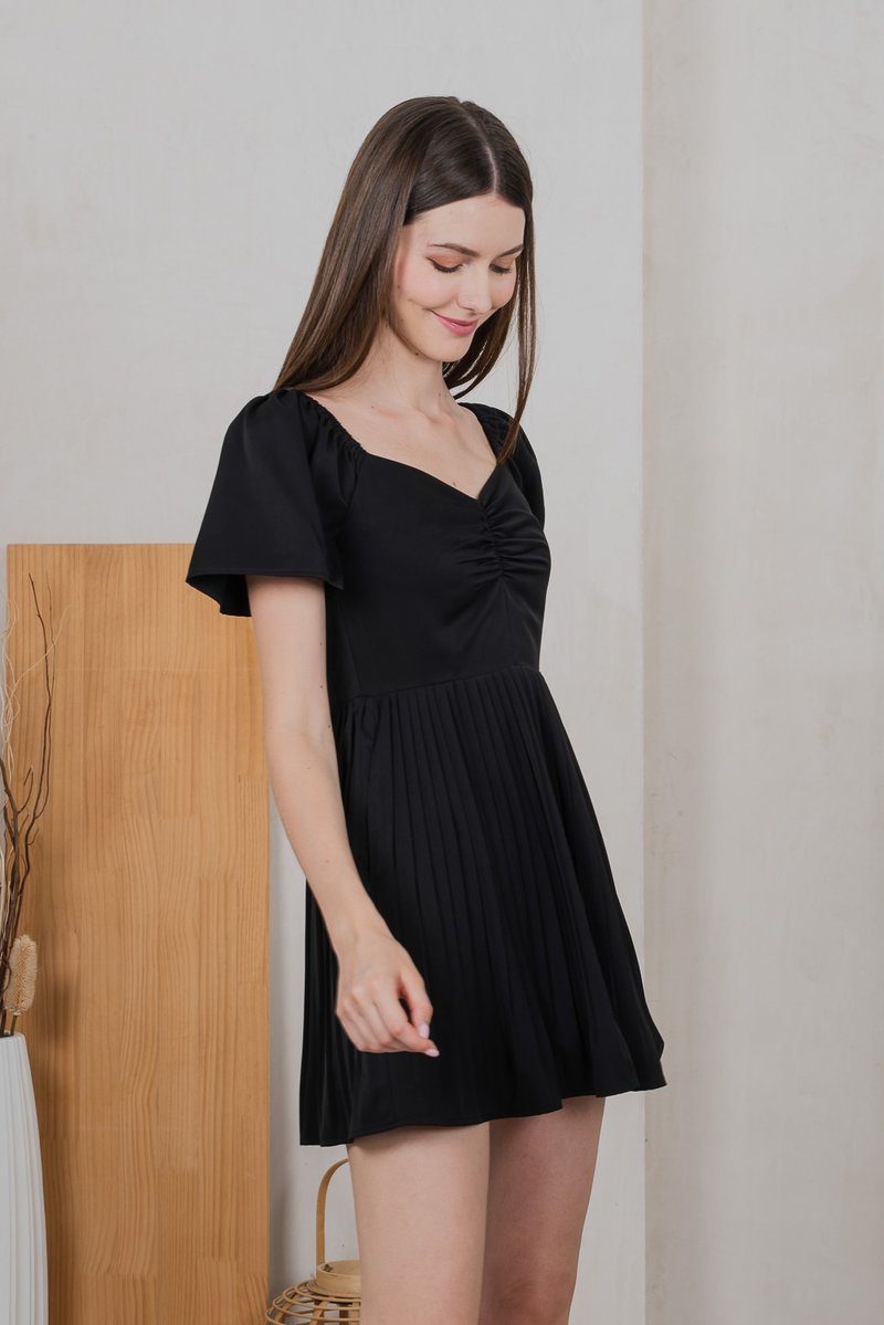 Poise Sweetheart Pleated Dress Romper In Black