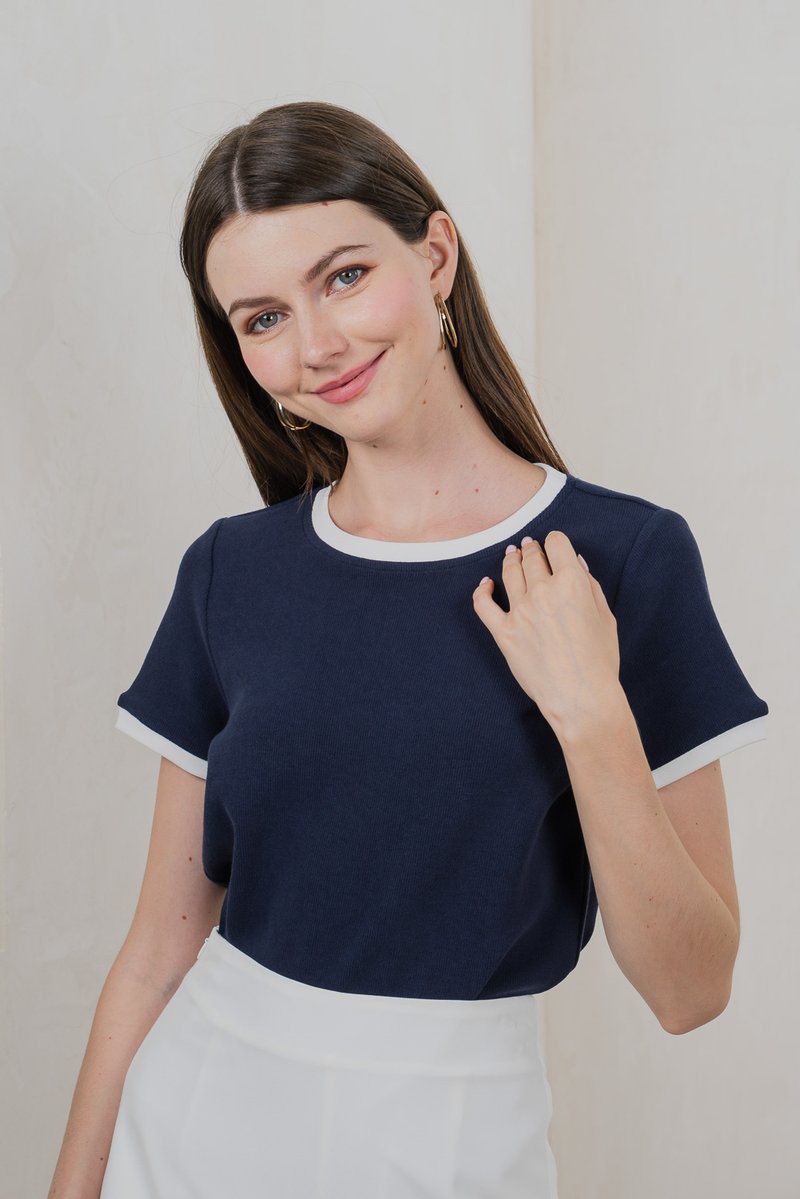 Astrid Basic Knit Contrast Top In Navy