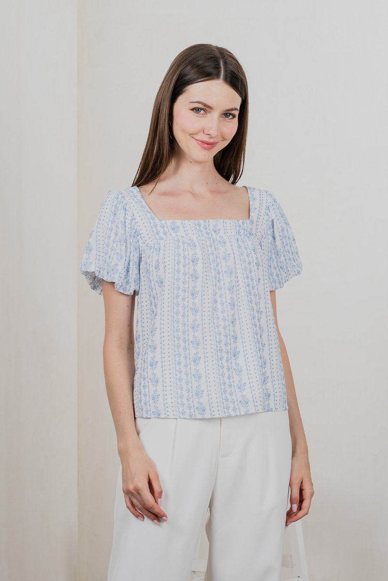 Rome Floral Prints Textured Top In Light Blue (XS)