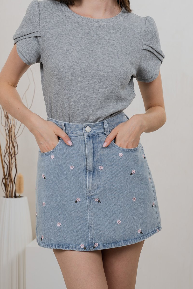 Lotus Denim Embroidered Skort In Light Wash (XS)