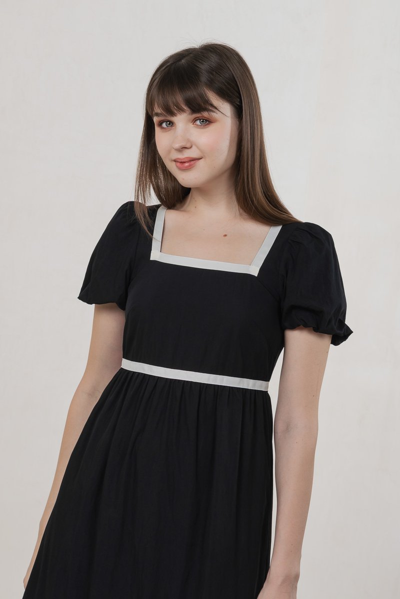 Vanilla Contrast Maxi Dress In Black