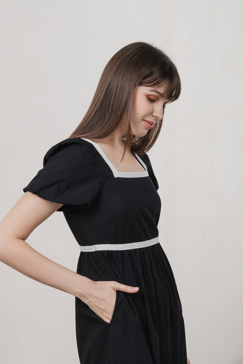 Vanilla Contrast Maxi Dress In Black