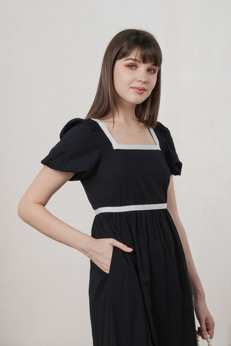 Vanilla Contrast Maxi Dress In Black
