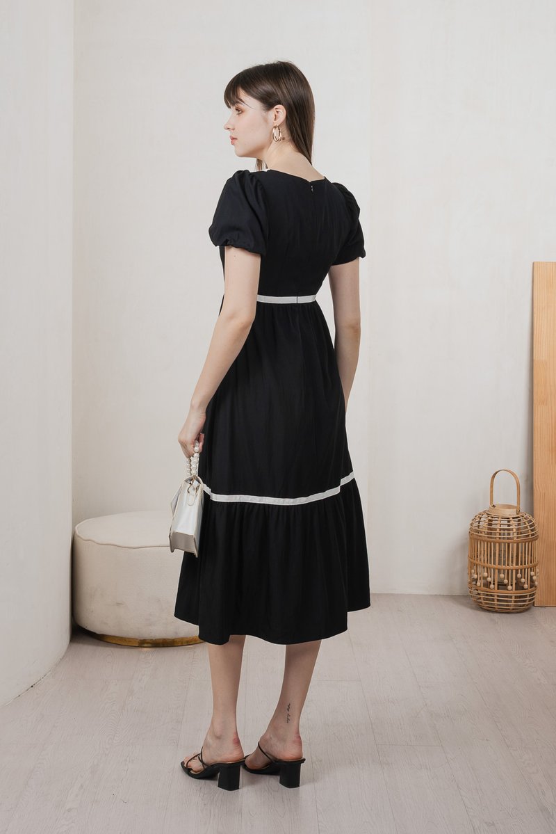 Vanilla Contrast Maxi Dress In Black