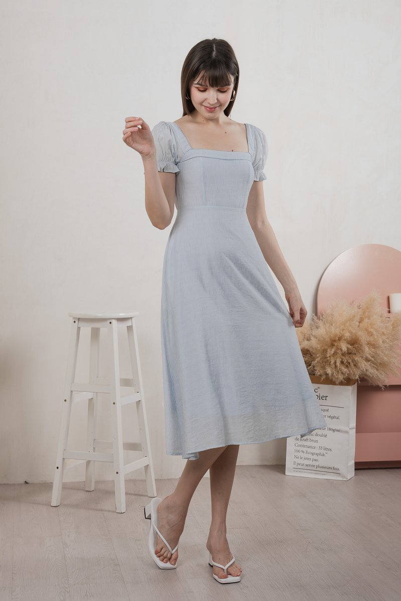 Montana Textured Midi Dress In Ice Blue (XS)