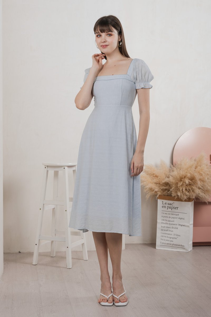 Montana Textured Midi Dress In Ice Blue (XS)