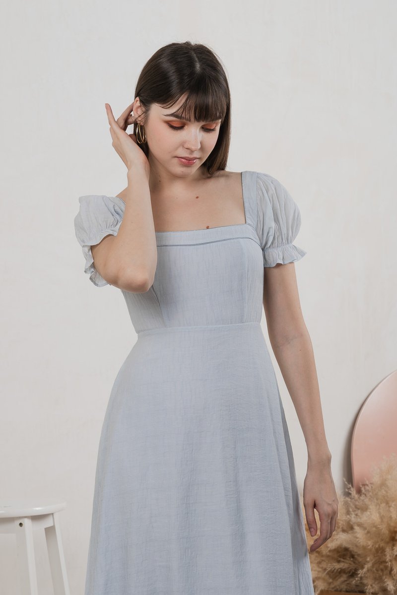 Montana Textured Midi Dress In Ice Blue (XS)