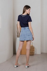 Stardust Contrast Piping Top In Navy