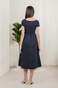Mica Sweetheart Mix Fabric Midi Dress In Navy (XS)