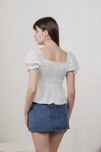 Reef Pintuck Ribbon Top In White