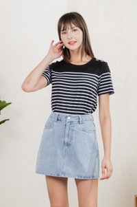Berlin Striped Ribbon Button Tee In Black (S)