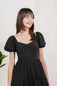 Maple Sweetheart Textured Midi Dress In Black (XS)
