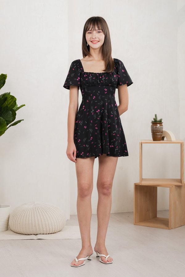 Freesia Ribbon Printed Ruched Romper (XS)