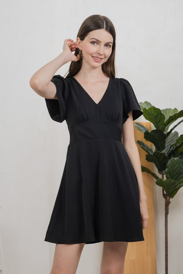 Kalisee Empire Waist Dress In Black
